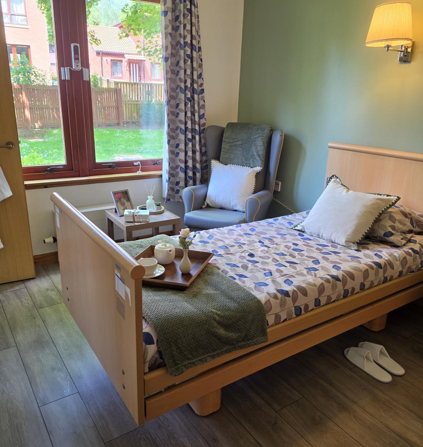 profiling bed at struan lodge