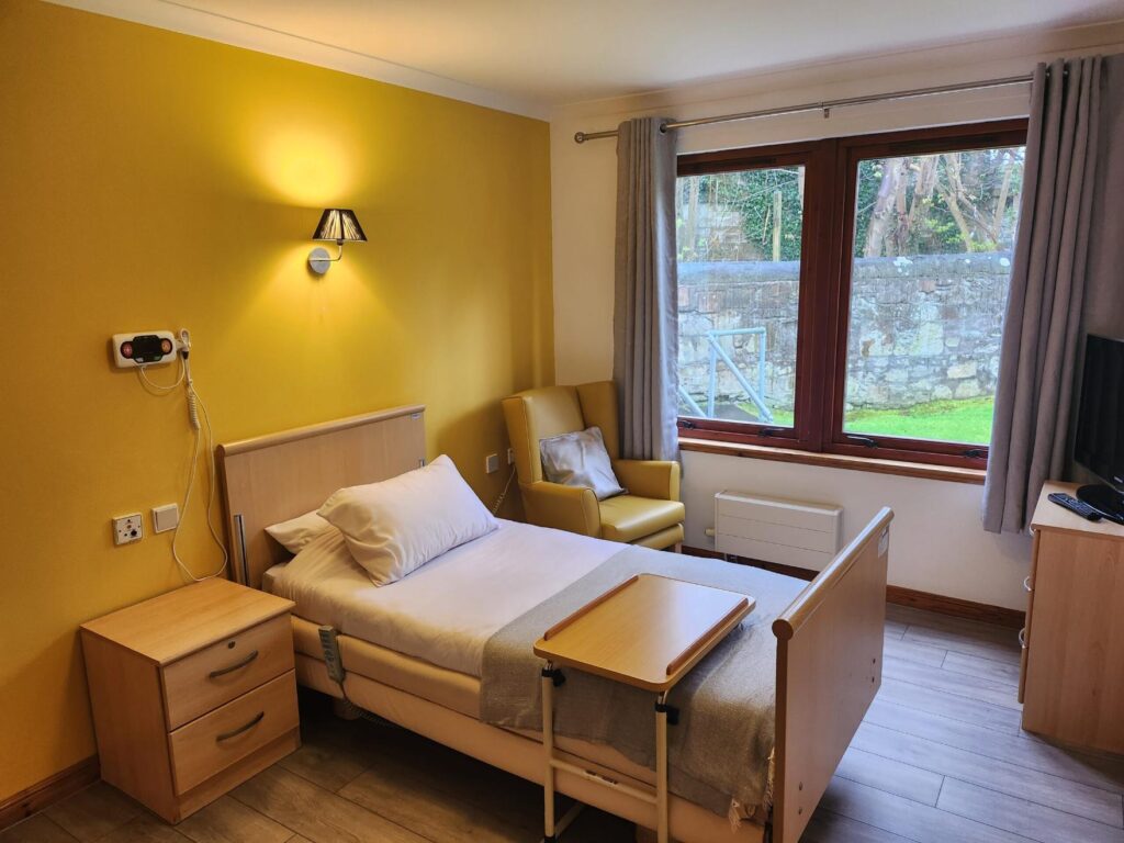 yellow bedroom